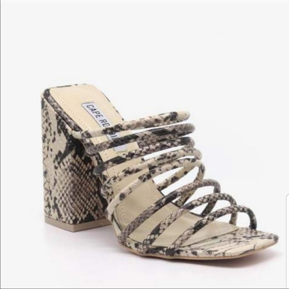 Snake skin chunky heels